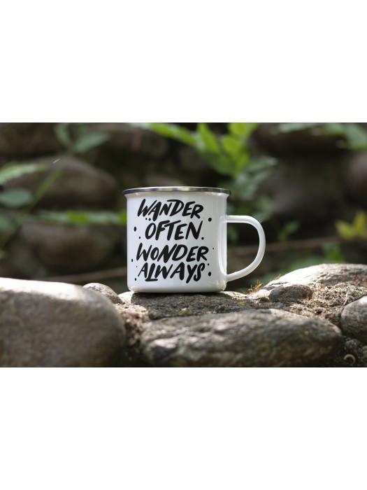 Метално канче с надпис Wander Often Wonder Always
