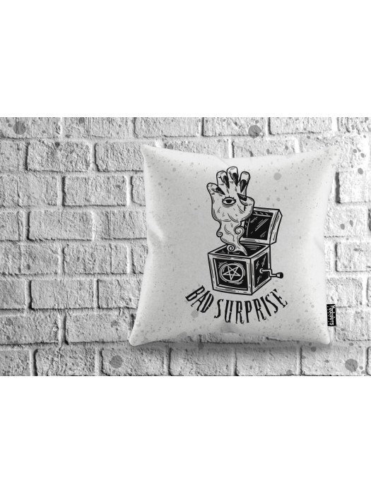 Декоративна възглавница Madcolorsapparel - Bad Surprise