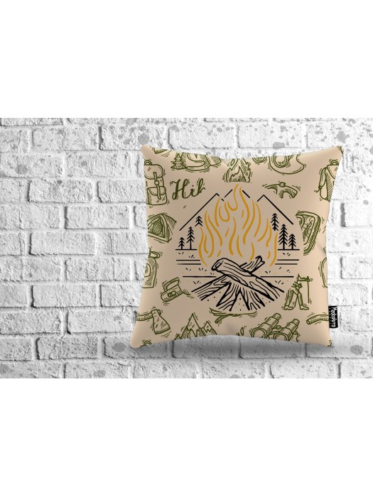 Декоративна възглавница с надпис Let's Go Camping